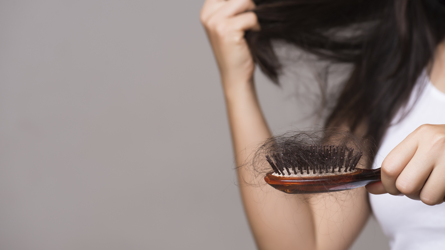 Haarausfall stoppen - die besten Mittel